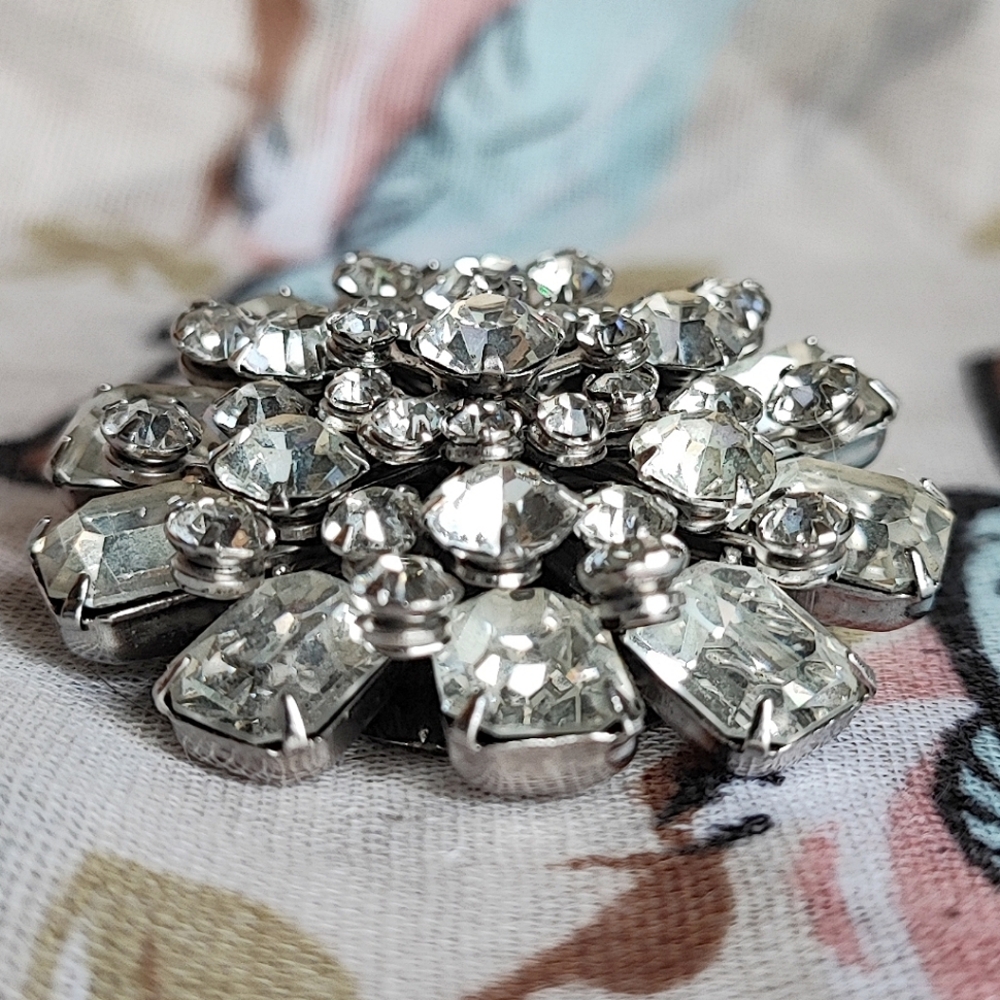 Clear Rhinestone Large Domed Unsigned Silver Tone… - image 3